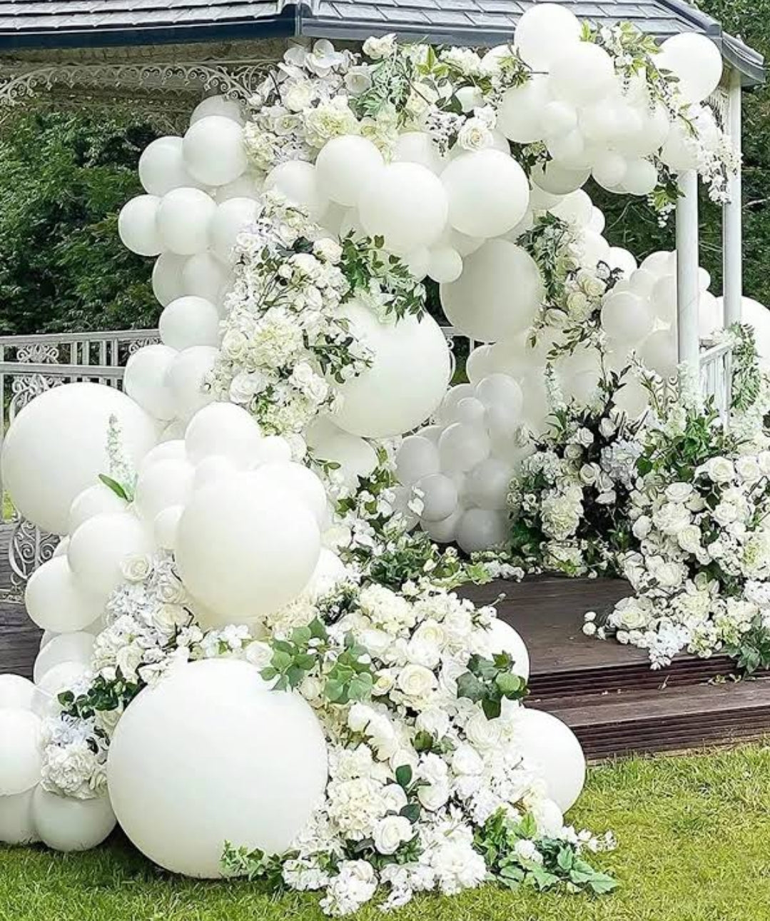 Décoration pour une cérémonie de baptême réussie